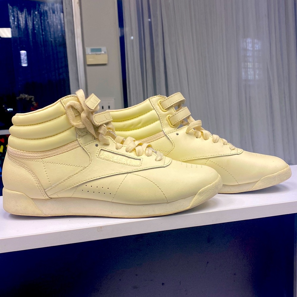 Pastel Yellow size 7 1/2 Reebok freestyle Hightops